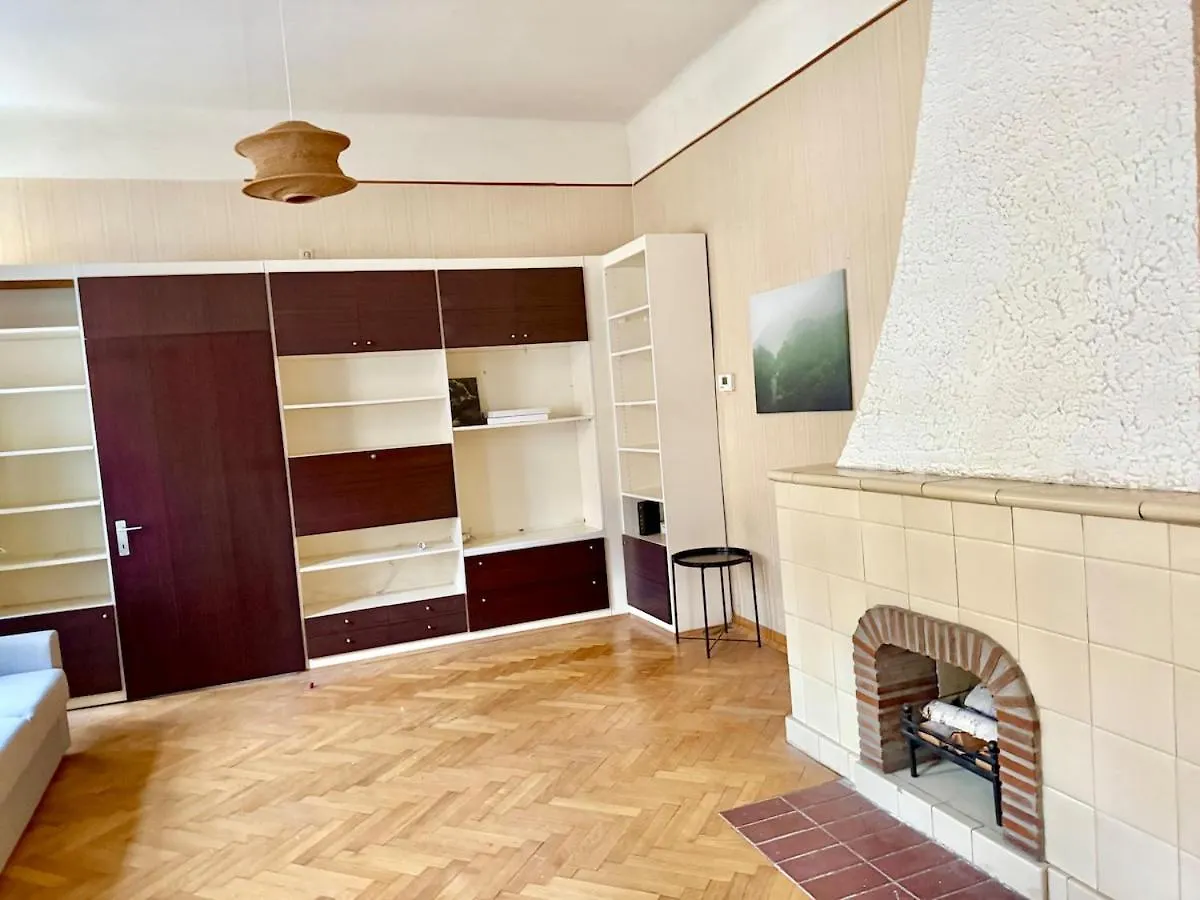 Old School Classical Viennese Apartment